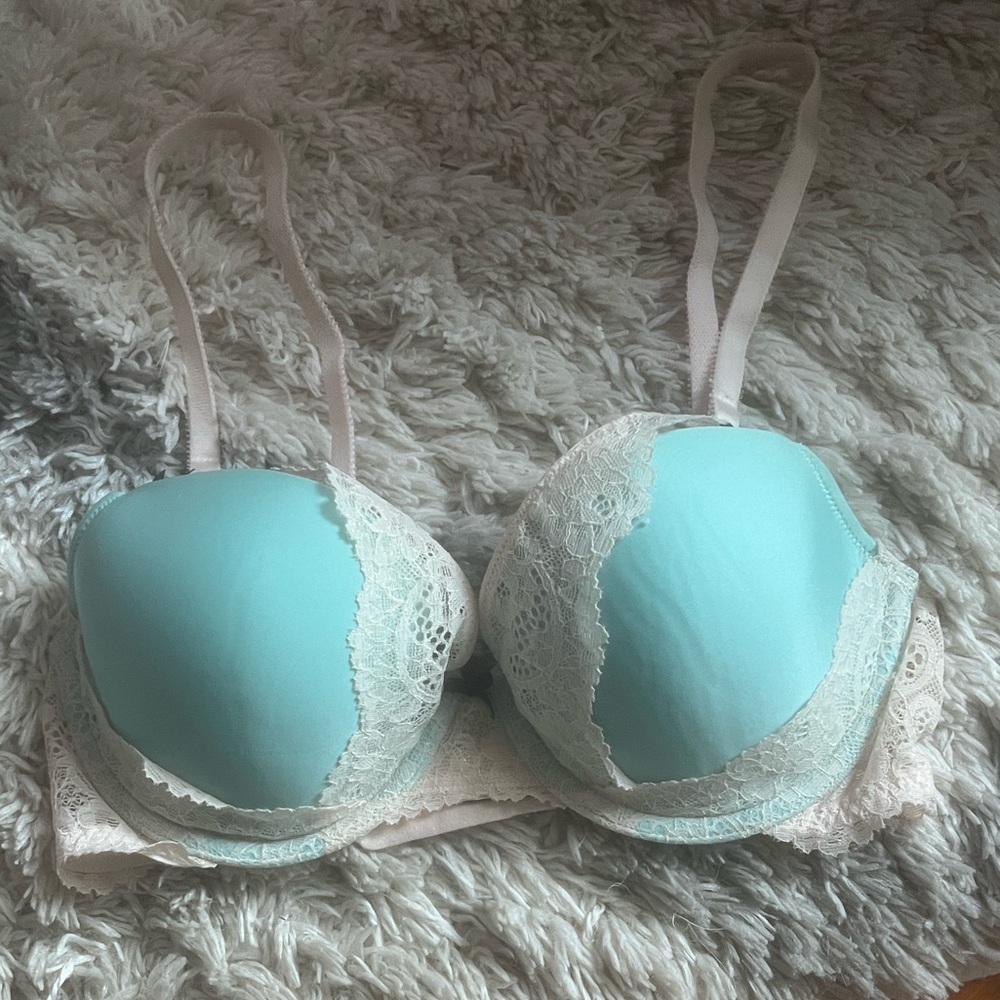 Victoria’s Secret Dream Angels Lined Demi Bra